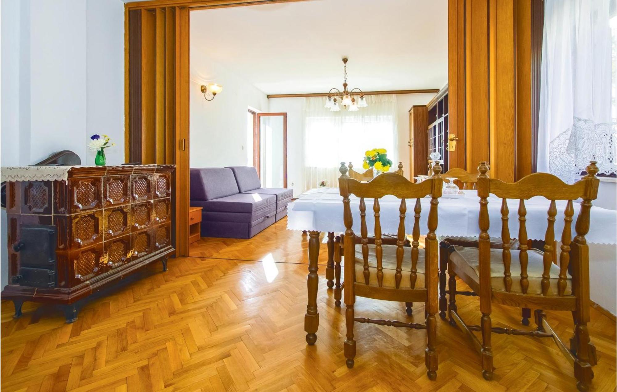 Lovely Apartment In Podstrana With Kitchen ภายนอก รูปภาพ